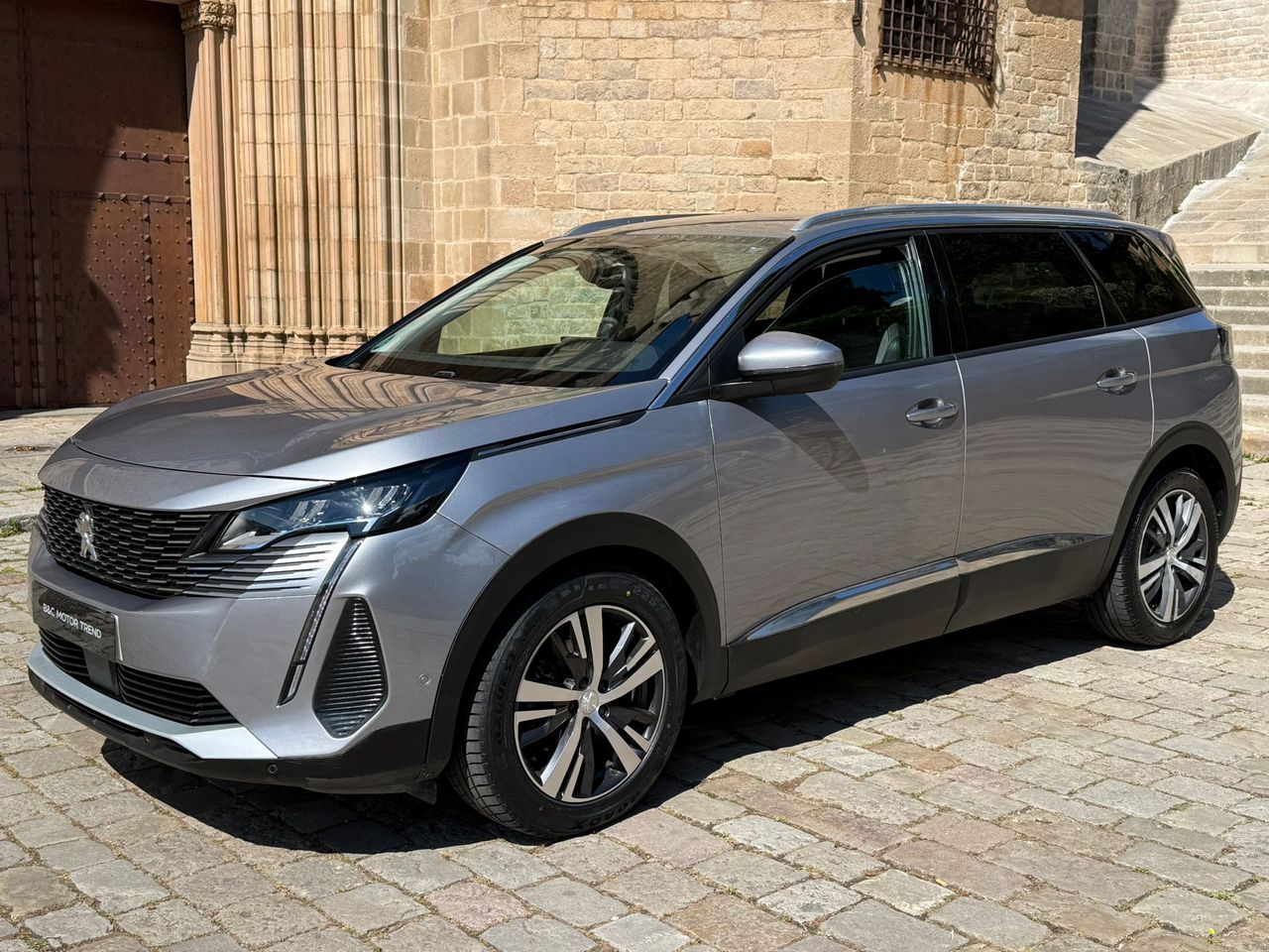 Peugeot 5008 1.5 BlueHDi 130CV EAT8 Allure Pack 2021 de segunda mano en Barcelona
