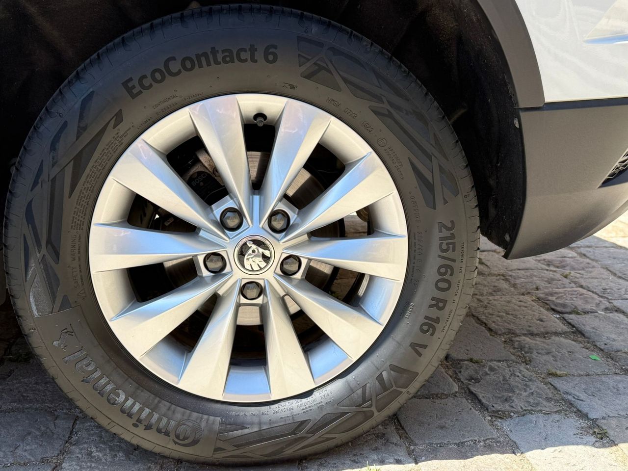 Skoda Karoq Karoq Ambition 1.5 TSI 110 kW 2023 de segunda mano en Barcelona