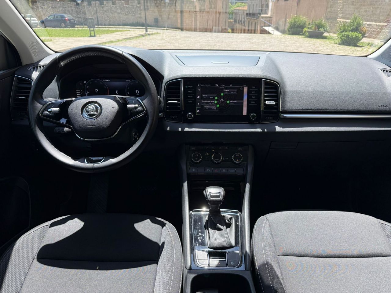Skoda Karoq Karoq Ambition 1.5 TSI 110 kW 2023 de segunda mano en Barcelona