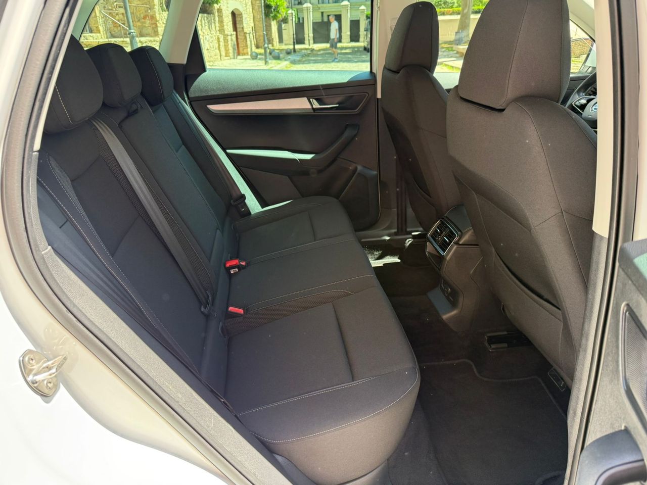 Skoda Karoq Karoq Ambition 1.5 TSI 110 kW 2023 de segunda mano en Barcelona