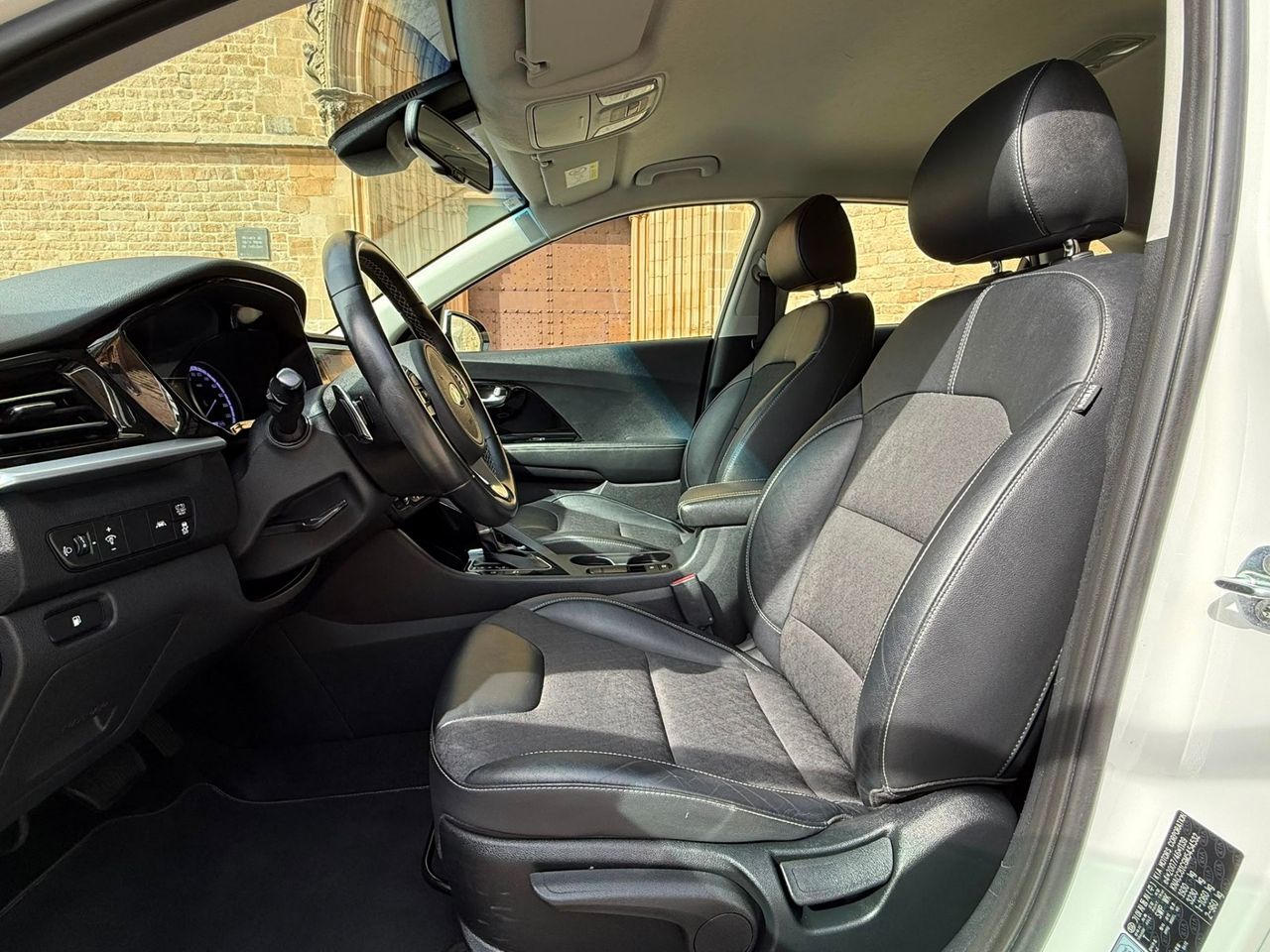 Kia Niro Niro 1.6 HEV Drive 2021 de segunda mano en Barcelona