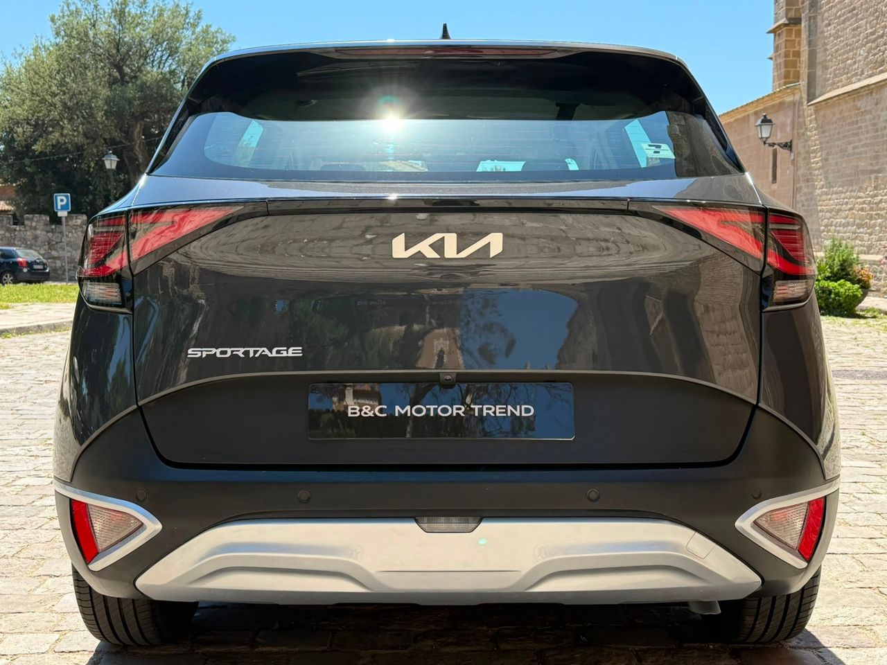 Kia Sportage Drive 1.6 T-GDI MHEV 110 kW 2023 de segunda mano en Barcelona