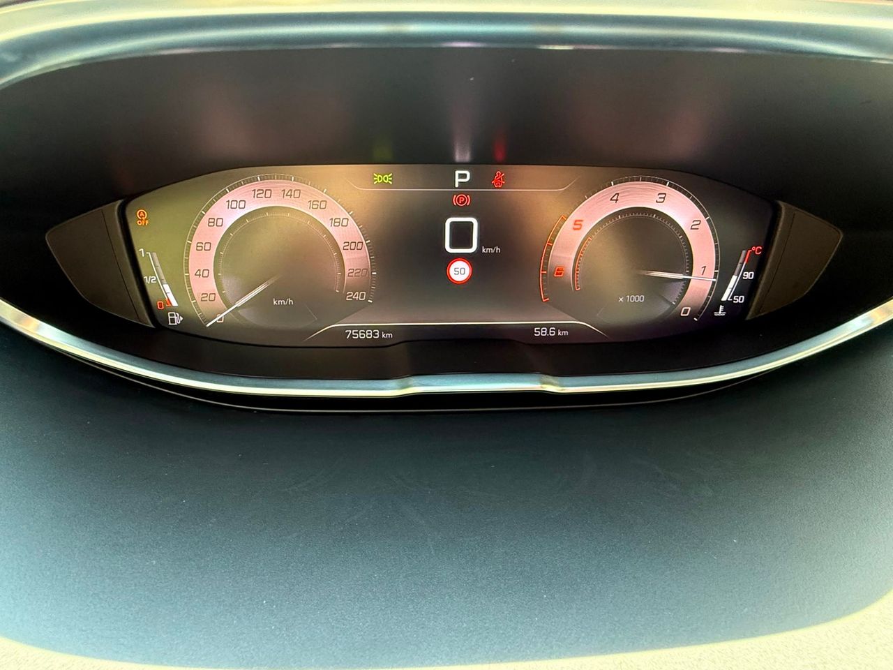 Peugeot 5008 GT Pack BlueHDi 130 S&S EAT8 2022 de segunda mano en Barcelona