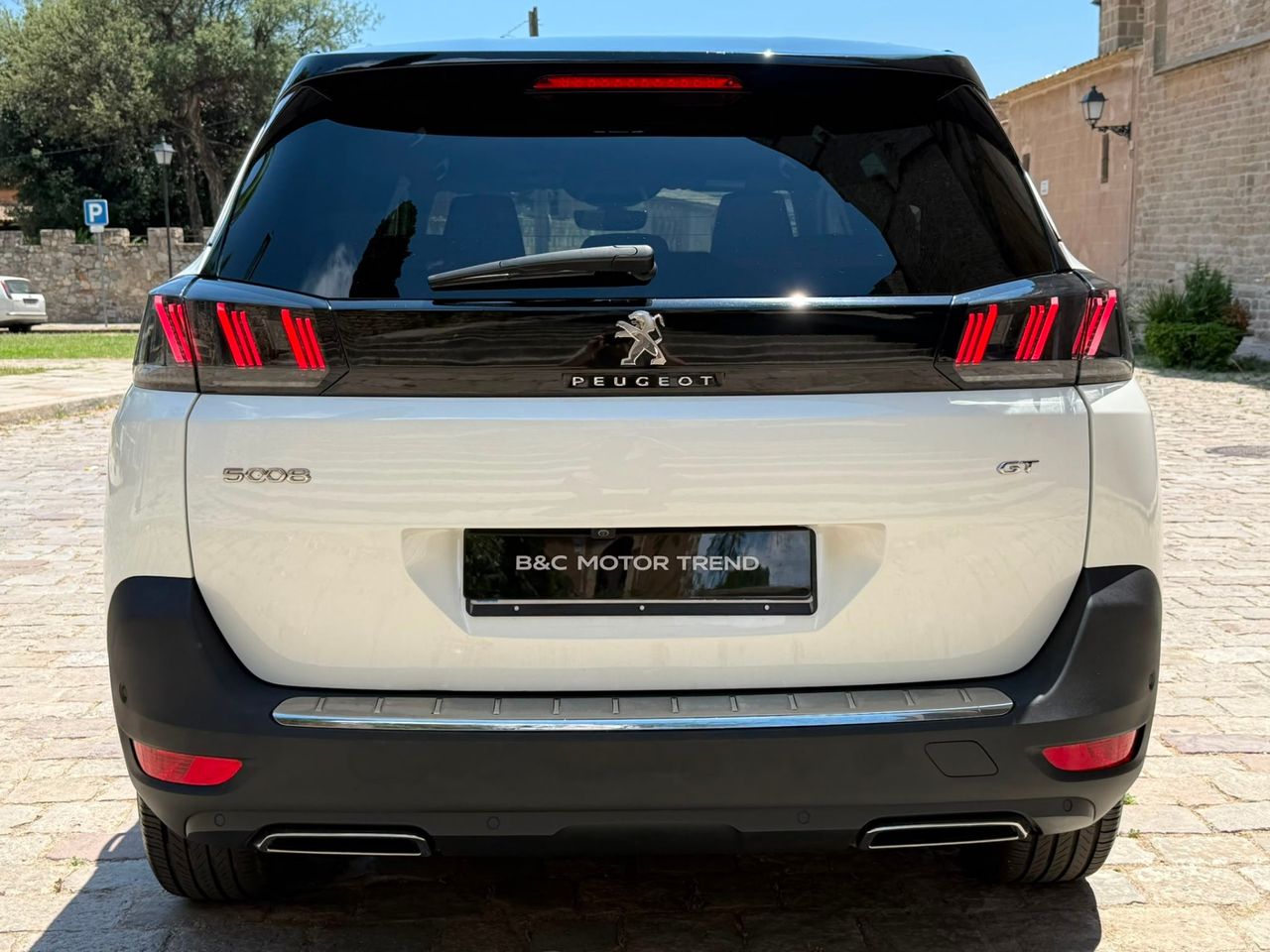 Peugeot 5008 GT Pack BlueHDi 130 S&S EAT8 2022 de segunda mano en Barcelona