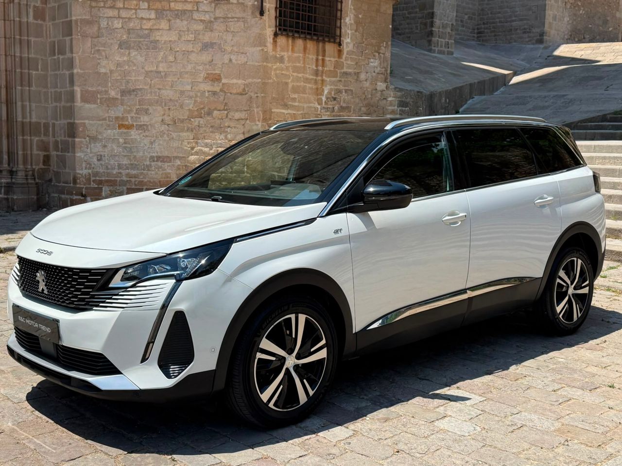 Peugeot 5008 GT Pack BlueHDi 130 S&S EAT8 2022 de segunda mano en Barcelona