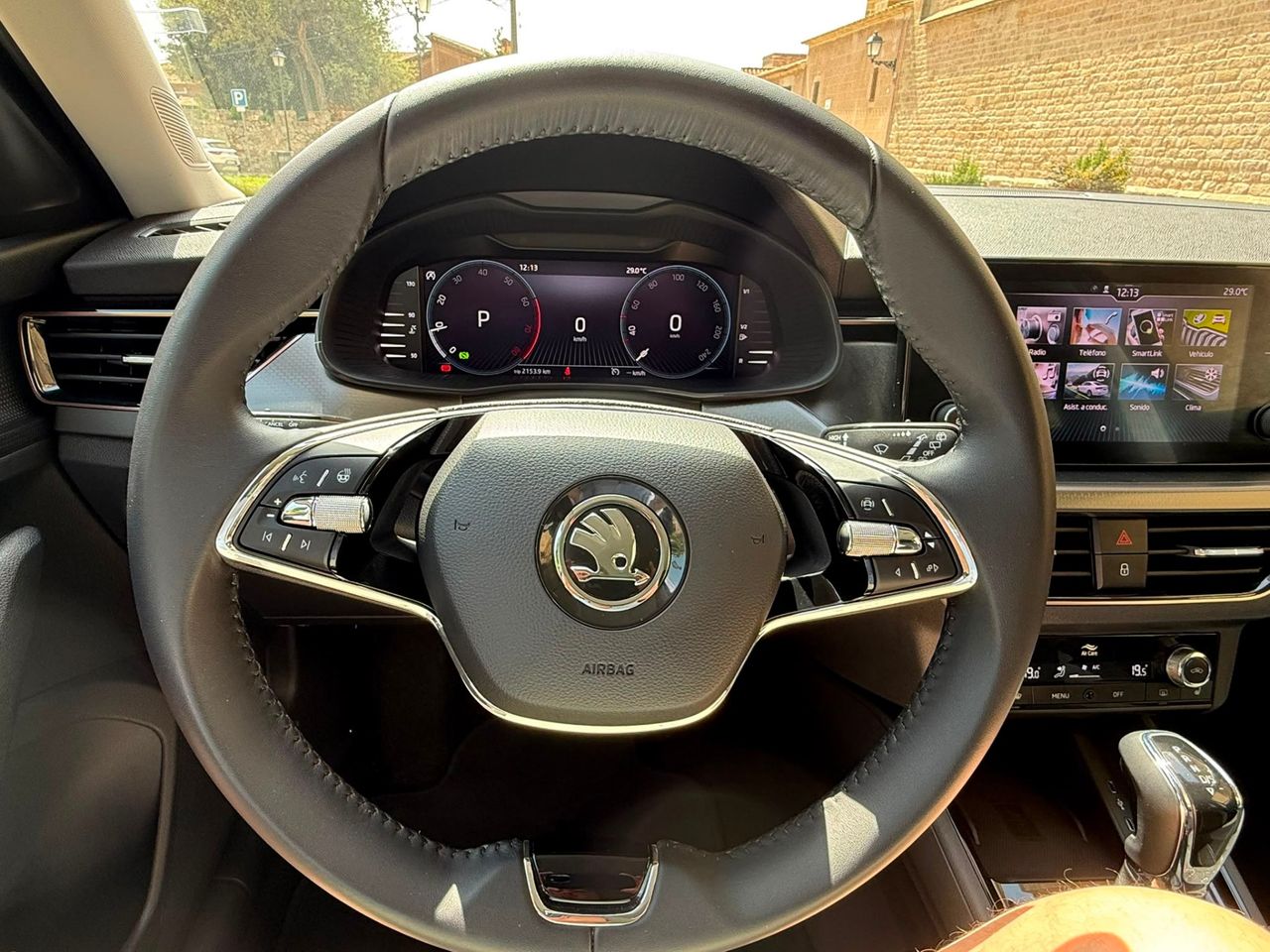 Skoda Kamiq 1.5 TSI 110 kW 2023 de segunda mano en Barcelona
