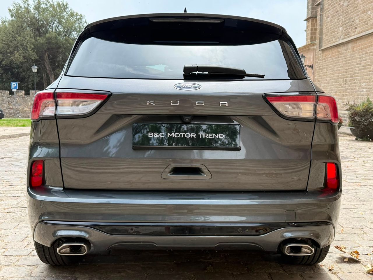 Ford Kuga ST-Line 2.0 EcoBlue 88 kW 2023 de segunda mano en Barcelona