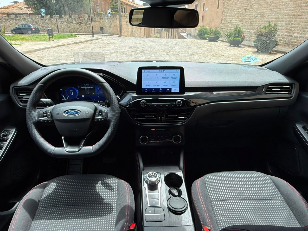 Ford Kuga ST-Line 2.0 EcoBlue 88 kW 2023 de segunda mano en Barcelona