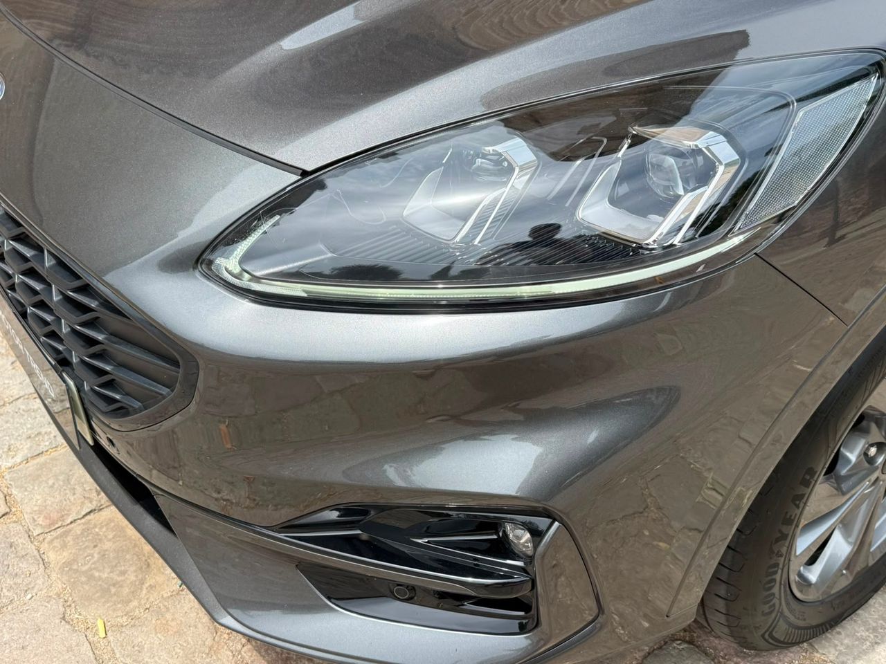 Ford Kuga ST-Line 2.0 EcoBlue 88 kW 2023 de segunda mano en Barcelona