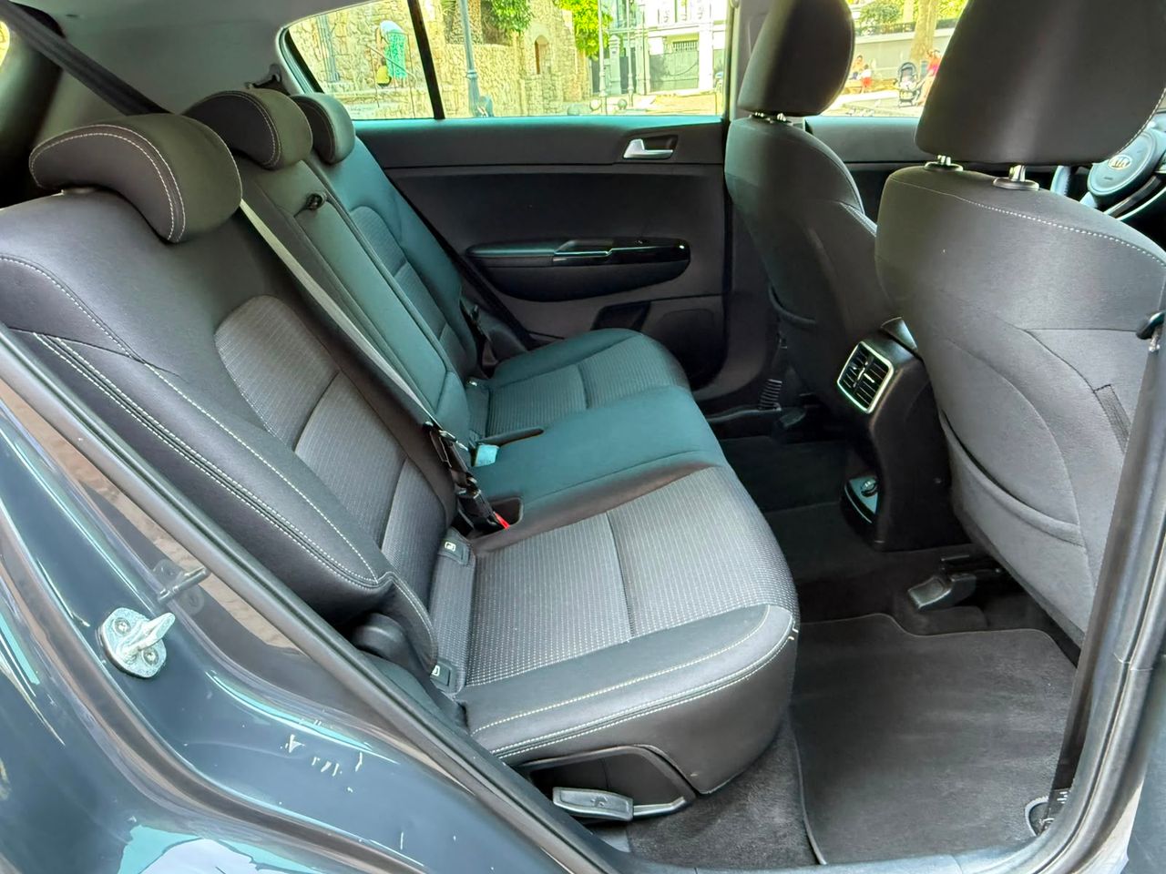 Kia Sportage 1.6 MHEV Drive 100 kW 2020 de segunda mano en Barcelona