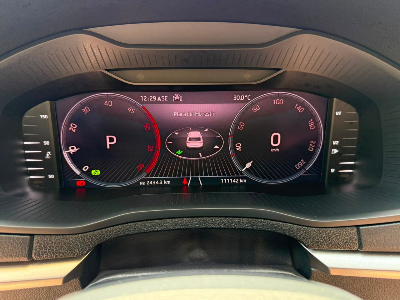 Skoda Karoq Ambition 2.0 TDI 110 kW 2022 de segunda mano en Barcelona