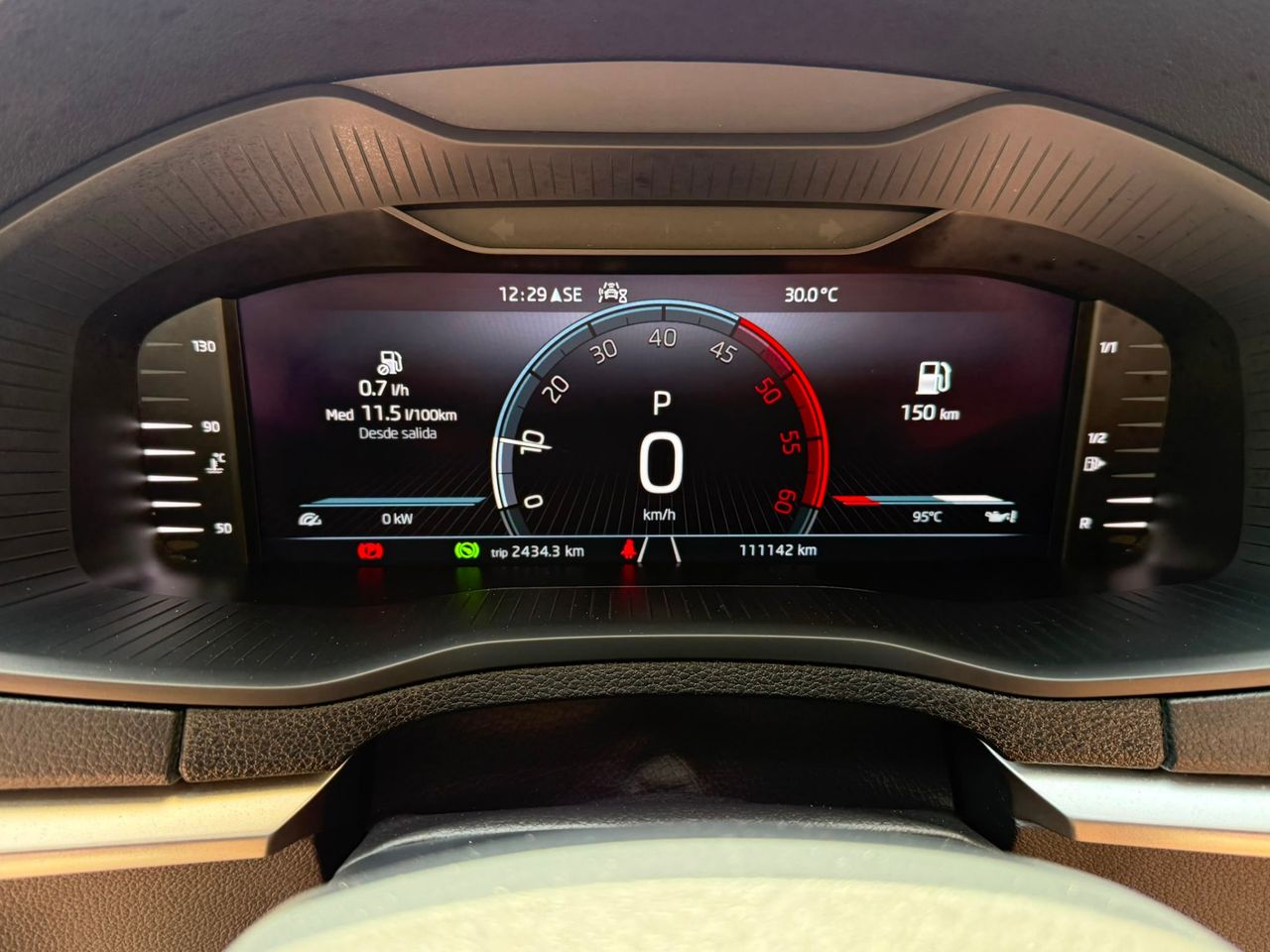 Skoda Karoq Ambition 2.0 TDI 110 kW 2022 de segunda mano en Barcelona