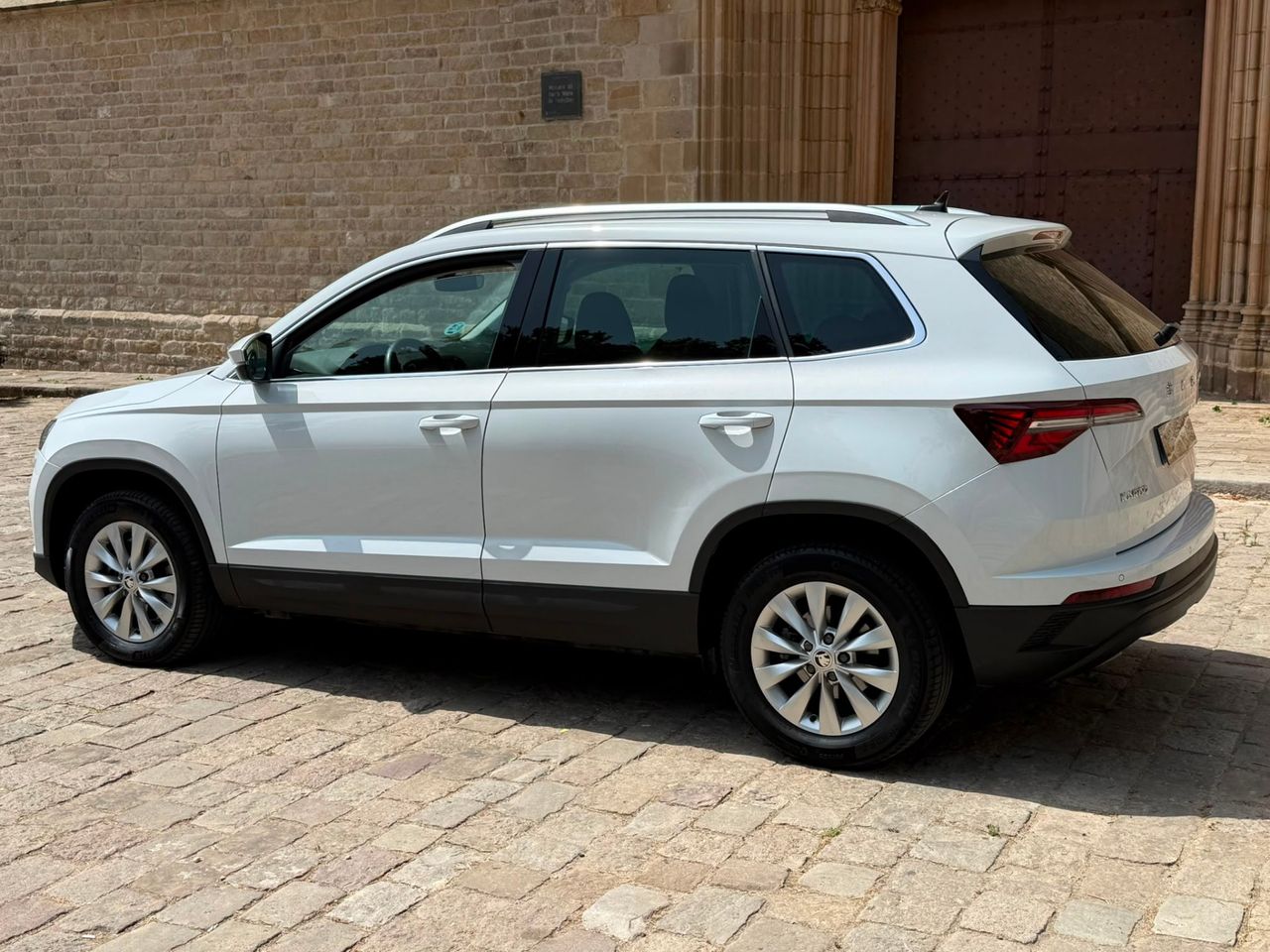 Skoda Karoq Ambition 2.0 TDI 110 kW 2022 de segunda mano en Barcelona