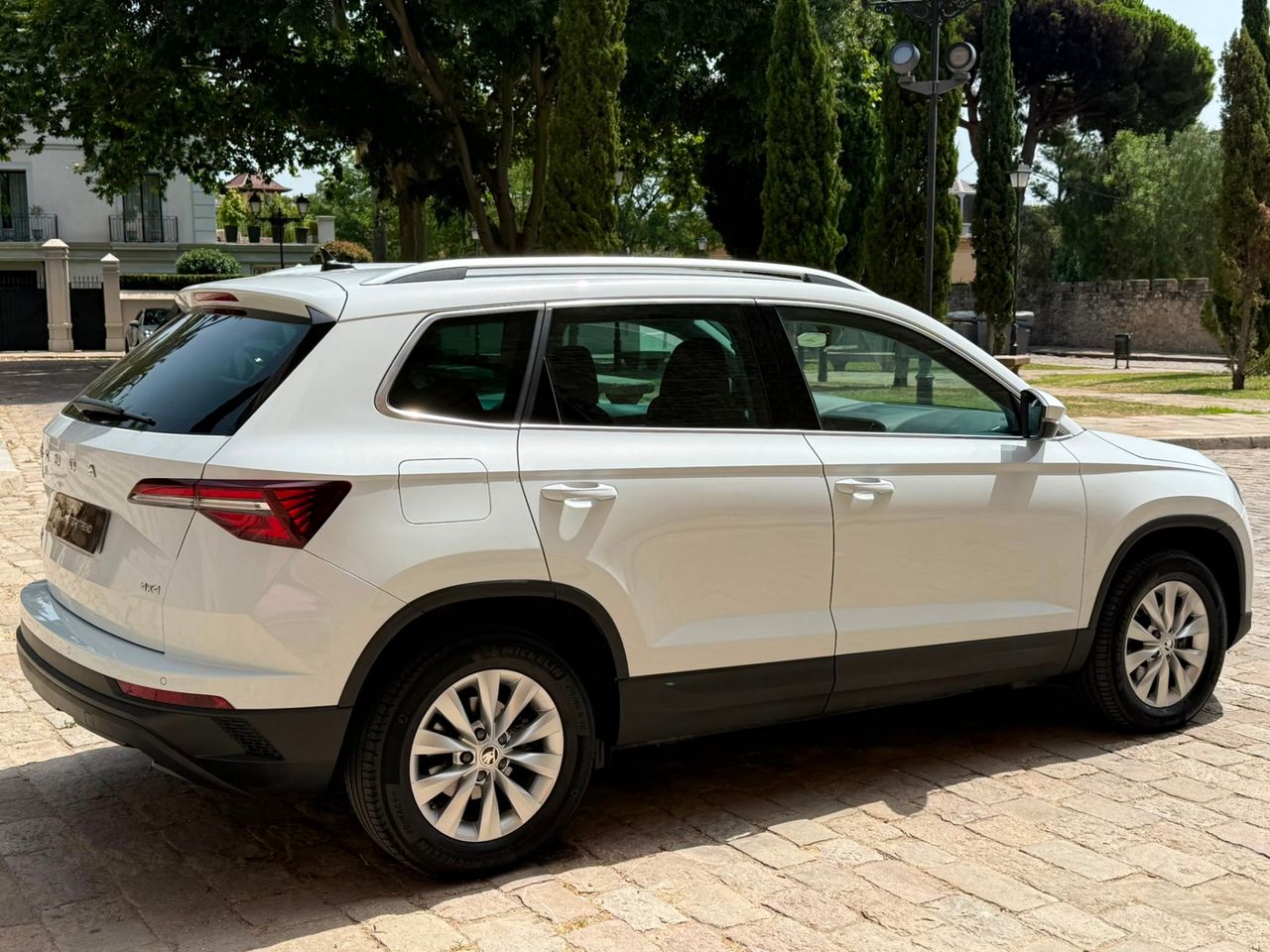 Skoda Karoq Ambition 2.0 TDI 110 kW 2022 de segunda mano en Barcelona
