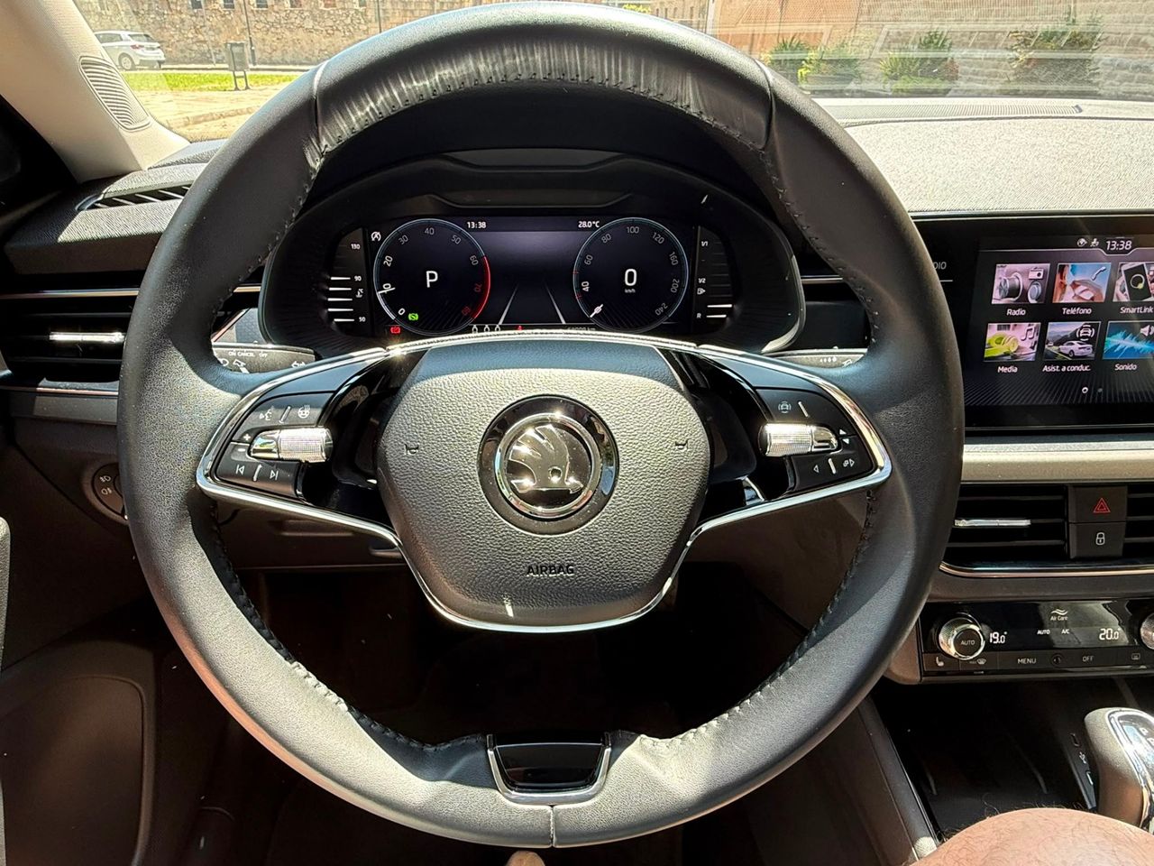Skoda Kamiq 1.5 TSI 110 kW 2023 de segunda mano en Barcelona