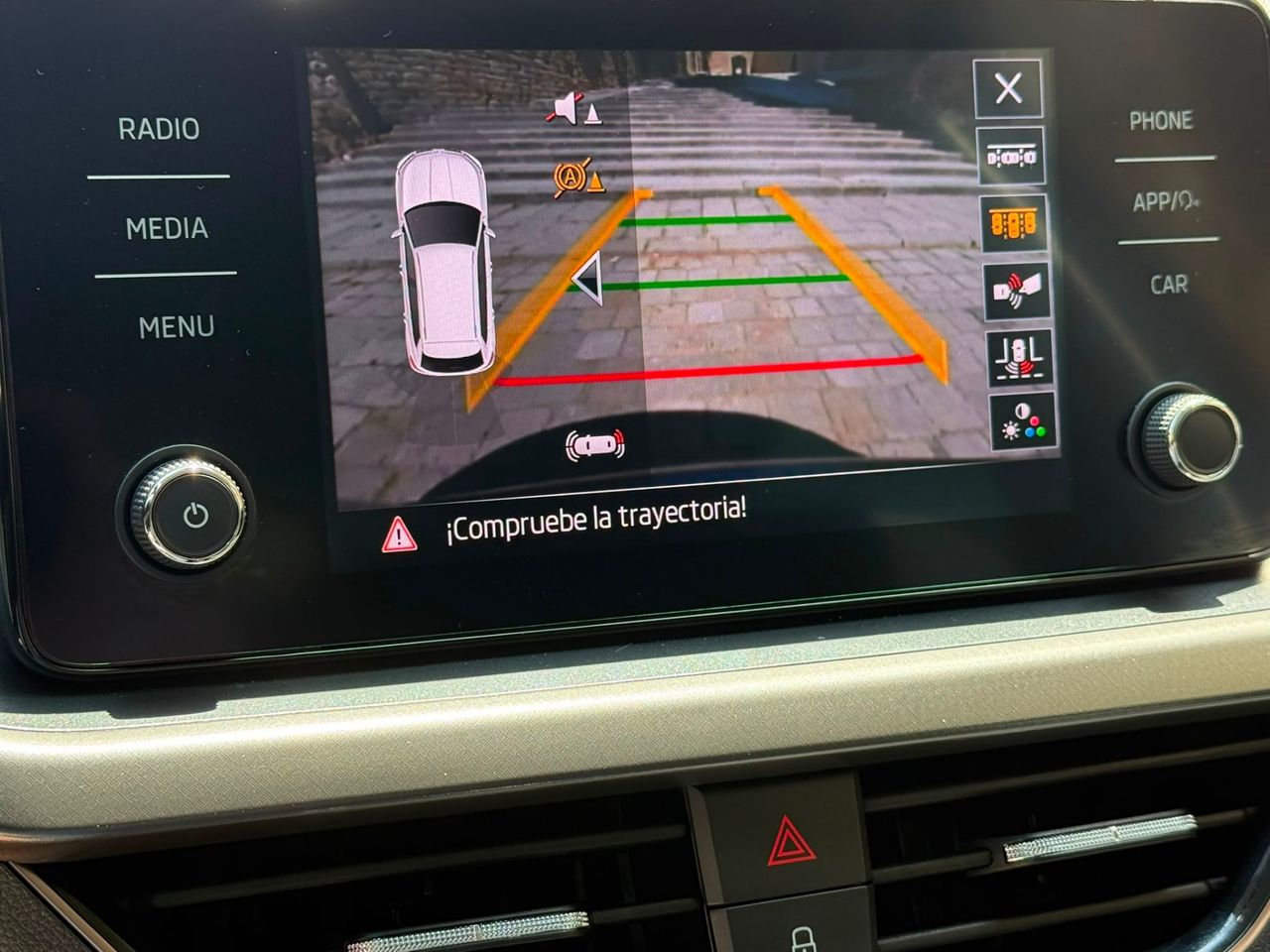 Skoda Kamiq 1.5 TSI 110 kW 2023 de segunda mano en Barcelona