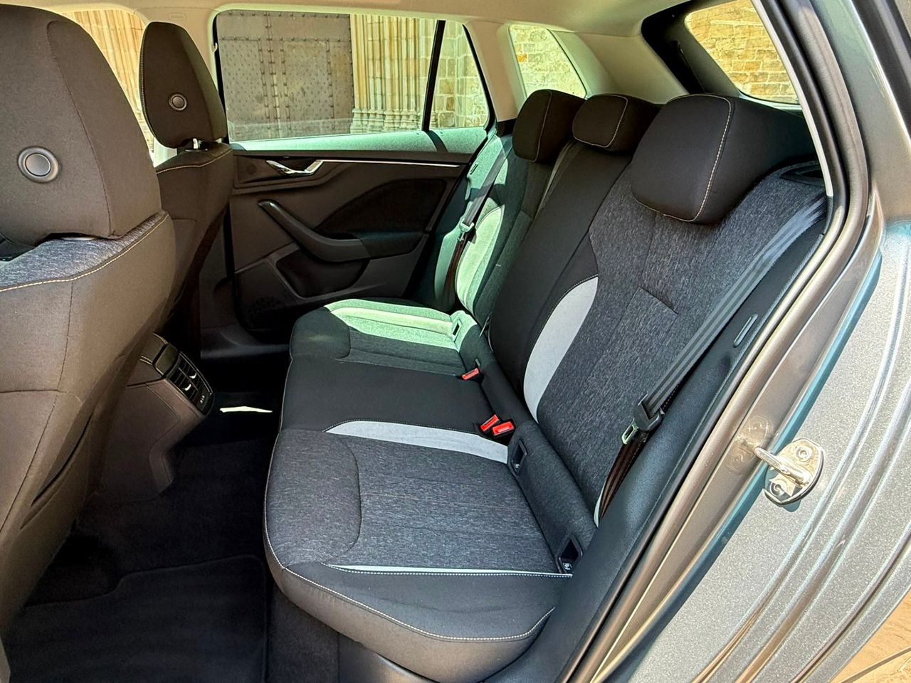 Skoda Kamiq 1.5 TSI 110 kW 2023 de segunda mano en Barcelona