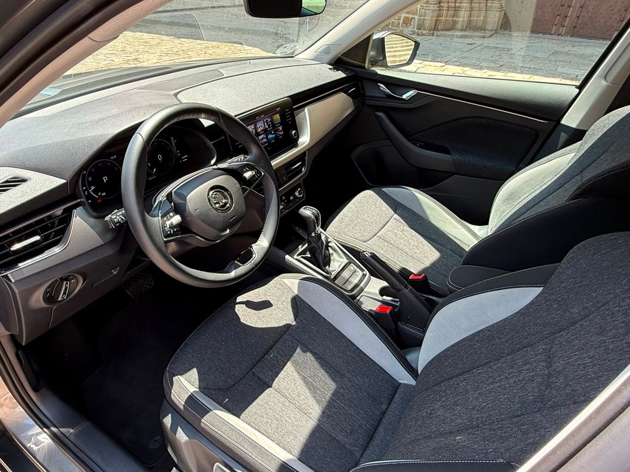 Skoda Kamiq 1.5 TSI 110 kW 2023 de segunda mano en Barcelona