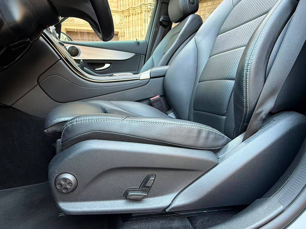 Mercedes GLC 200 4MATIC 2020 de segunda mano en Barcelona