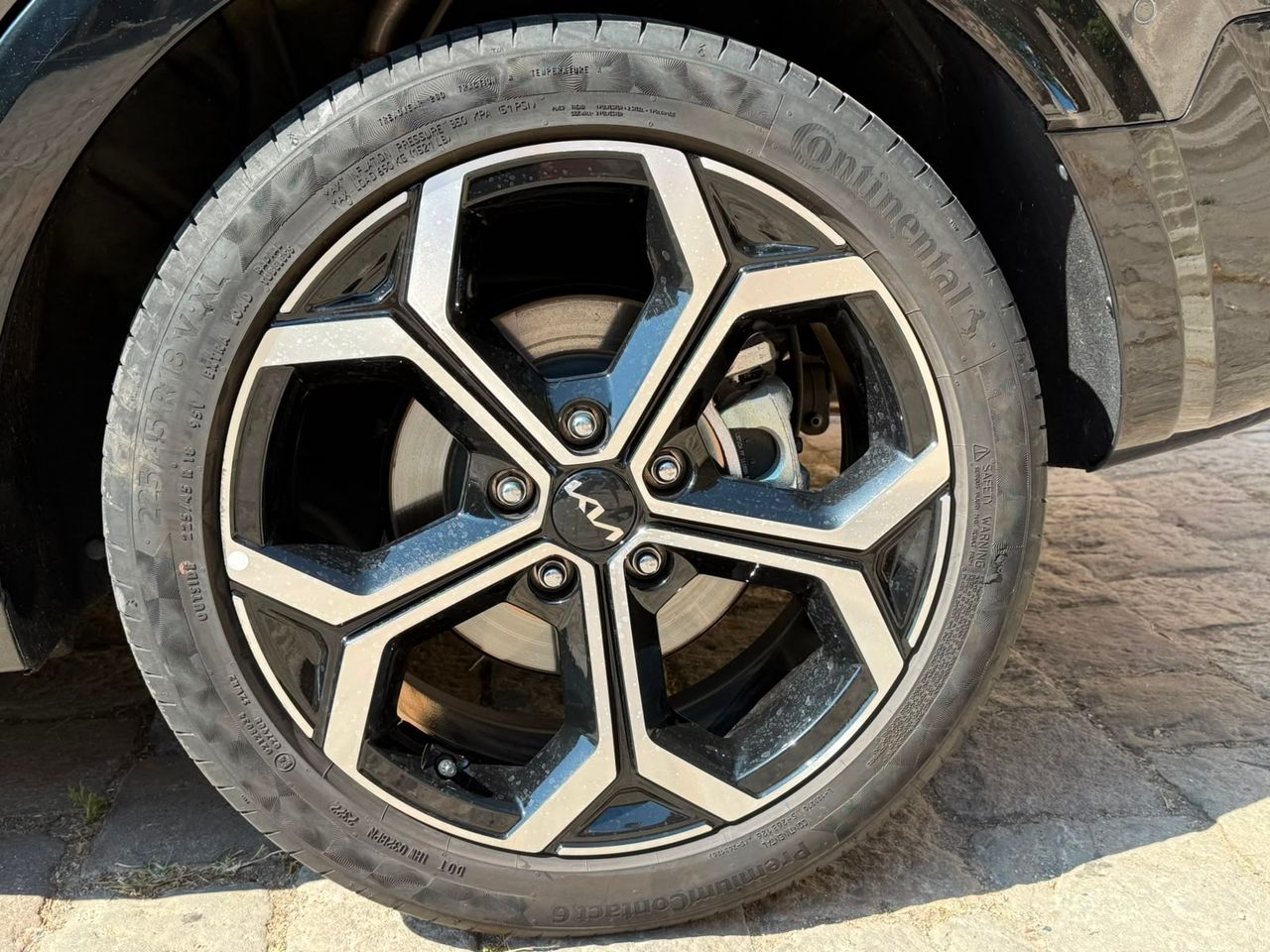 Kia Niro 1.6 GDi HEV 141 CV Emotion 2023 de segunda mano en Barcelona
