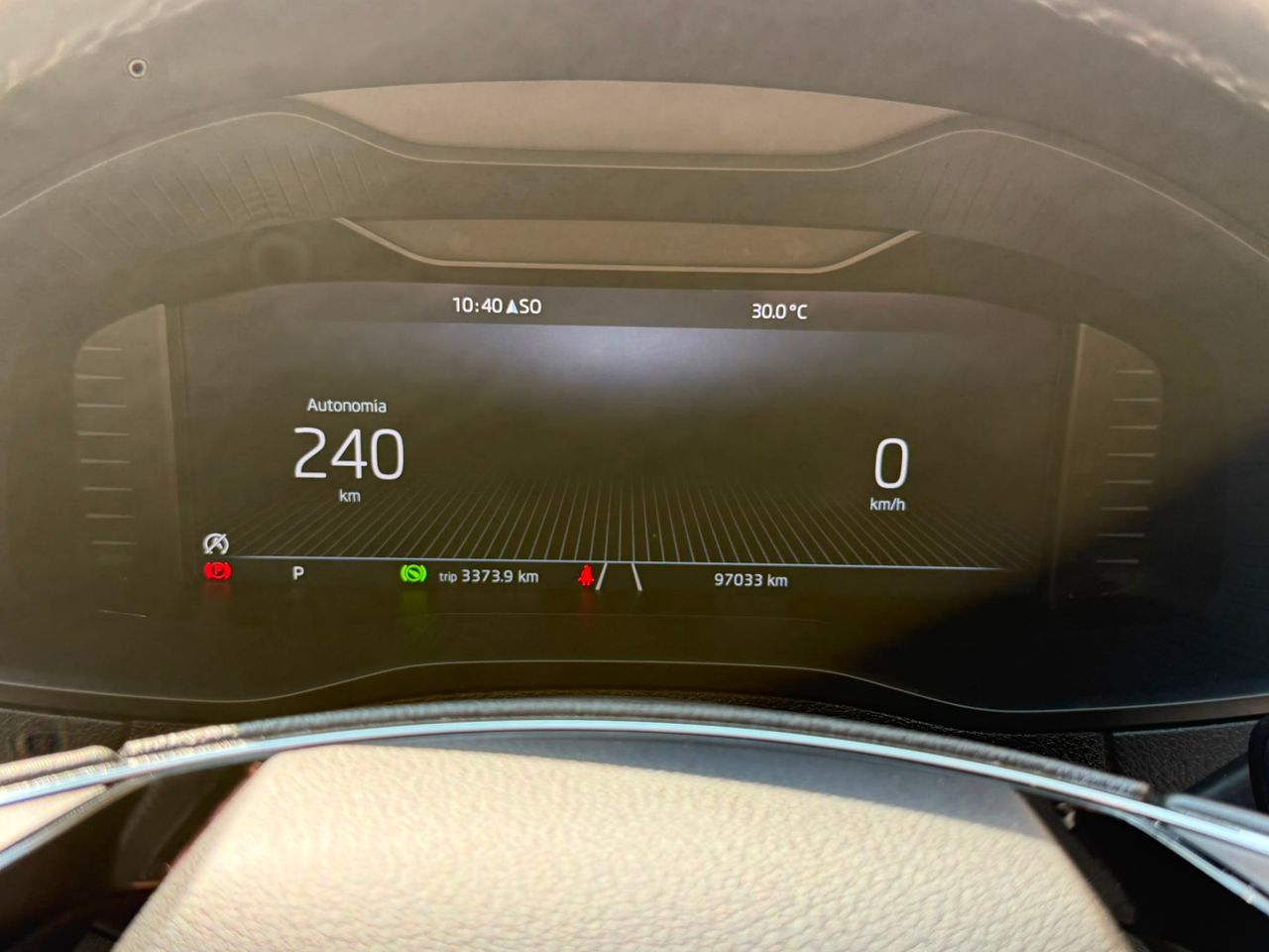 Skoda Karoq Ambition 2.0 TDI 110 kW 2022 de segunda mano en Barcelona