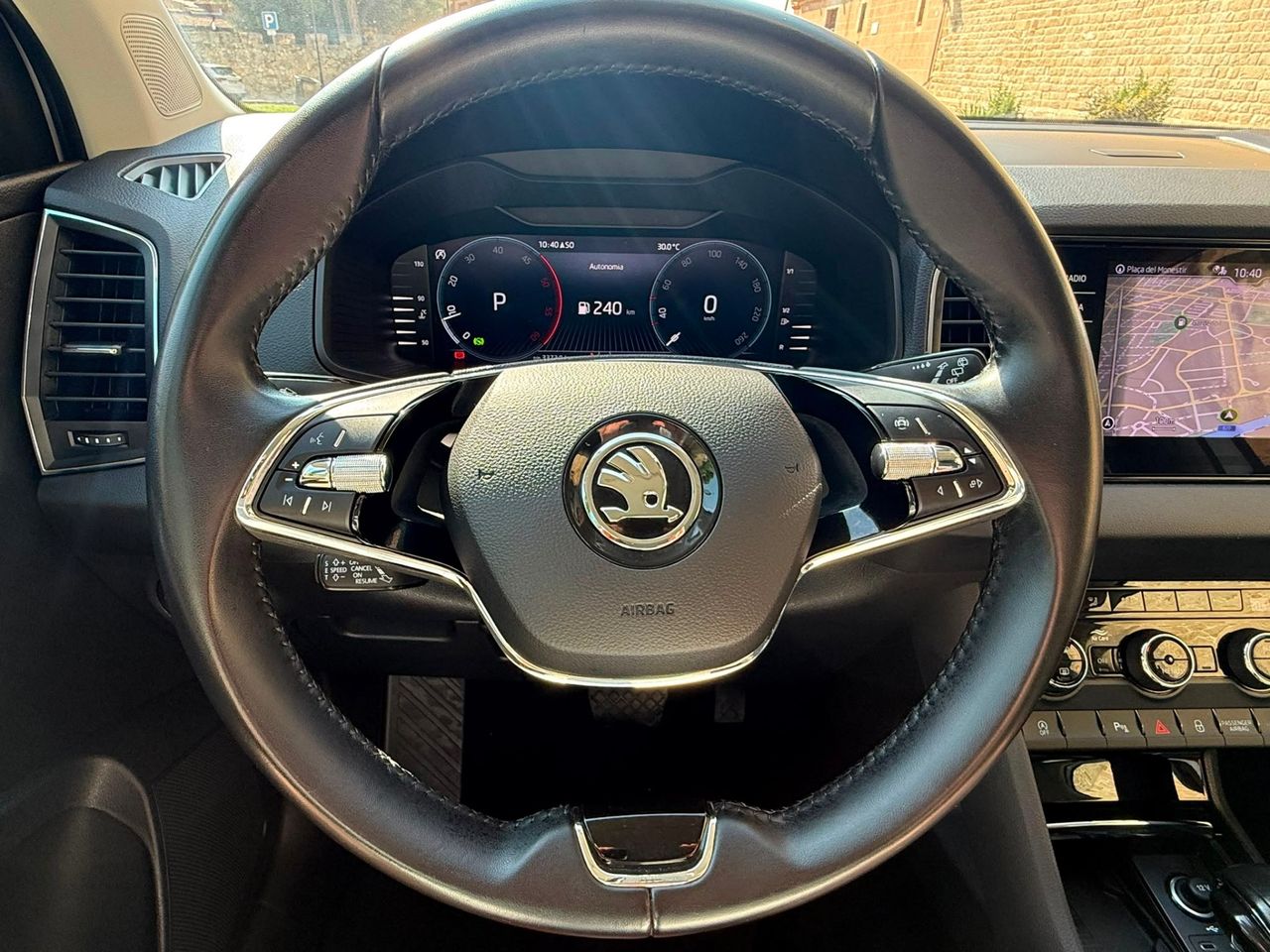 Skoda Karoq Ambition 2.0 TDI 110 kW 2022 de segunda mano en Barcelona