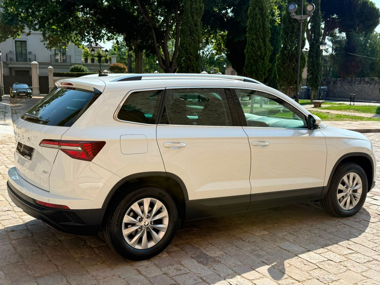 Skoda Karoq Ambition 2.0 TDI 110 kW 2022 de segunda mano en Barcelona
