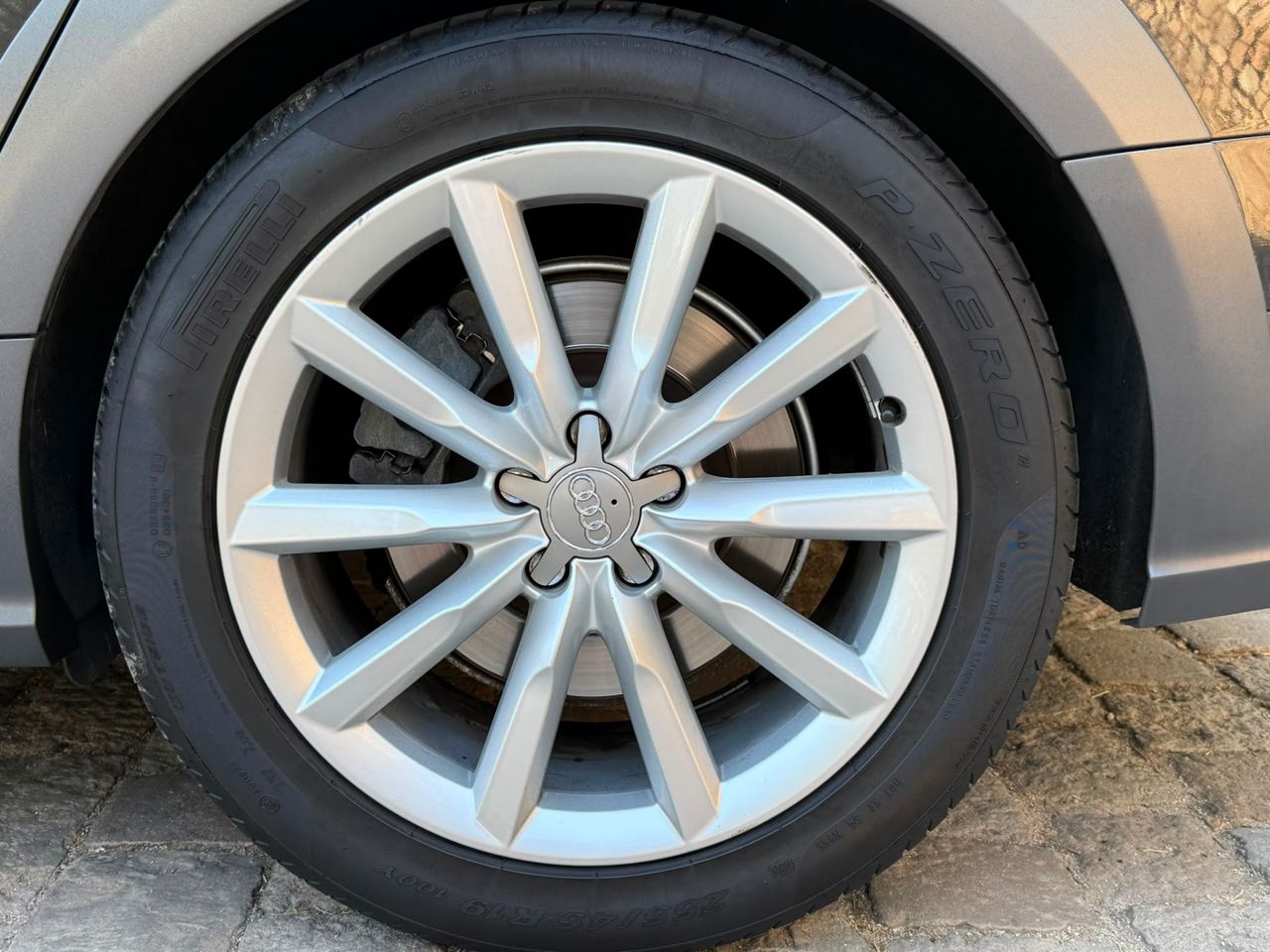 Audi A6 allroad 3.0 TDI 272 CV quattro S tronic 7 vel. Advanced Edition 2017 de segunda mano en Barcelona