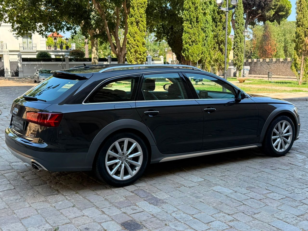 Audi A6 allroad 3.0 TDI 272 CV quattro S tronic 7 vel. Advanced Edition 2017 de segunda mano en Barcelona