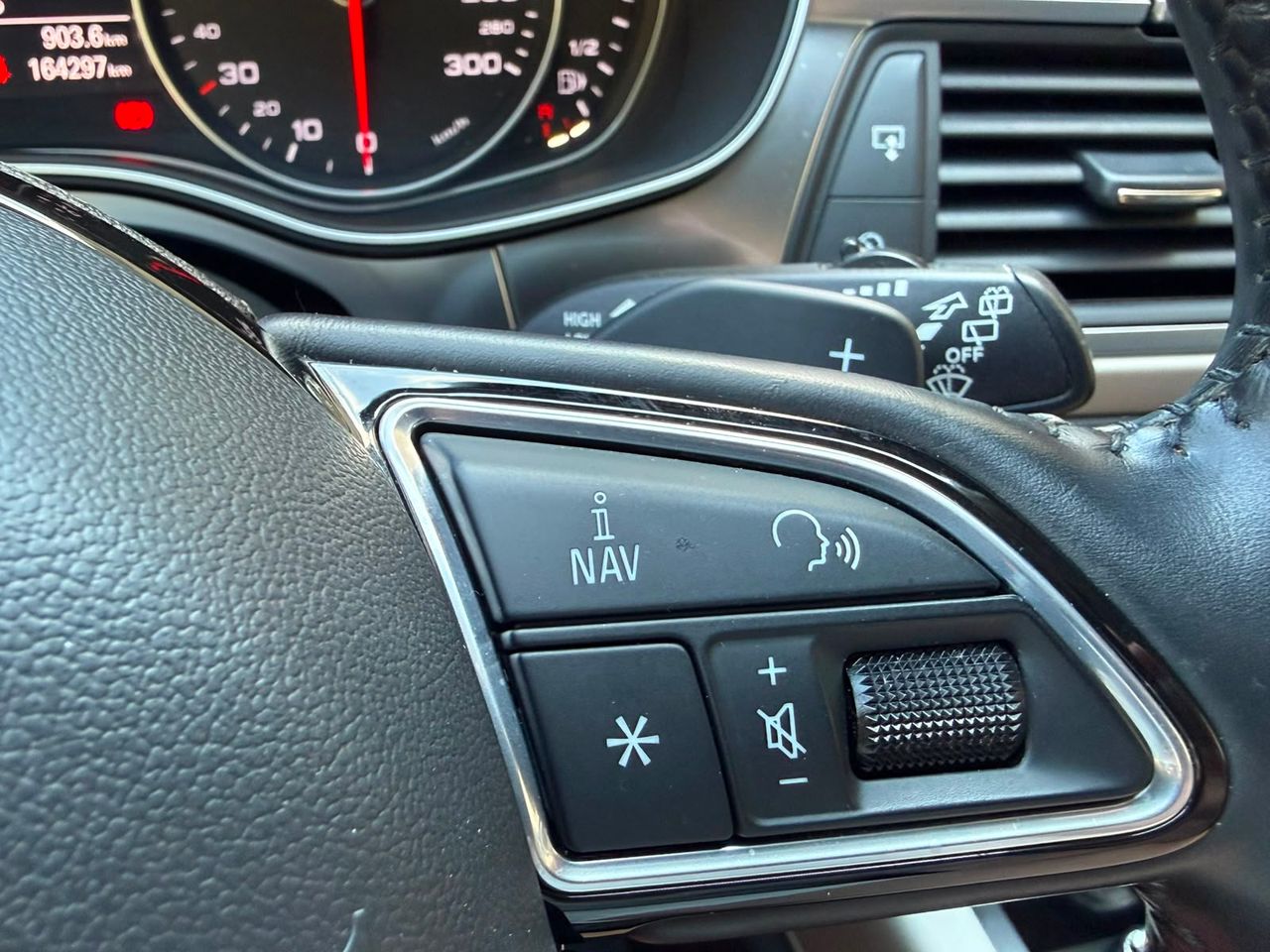 Audi A6 allroad 3.0 TDI 272 CV quattro S tronic 7 vel. Advanced Edition 2017 de segunda mano en Barcelona