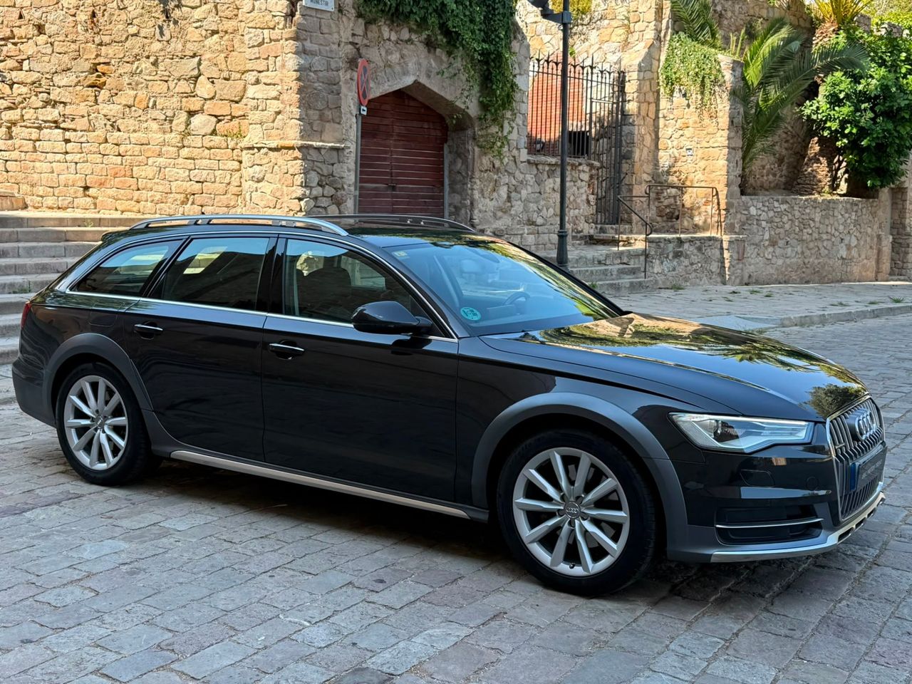 Audi A6 allroad 3.0 TDI 272 CV quattro S tronic 7 vel. Advanced Edition 2017 de segunda mano en Barcelona