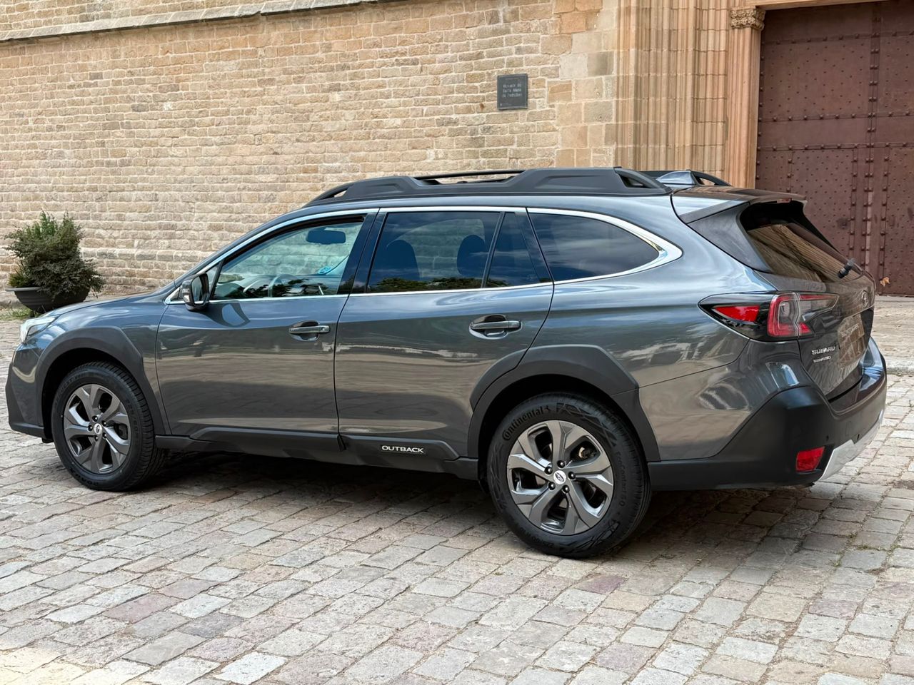 Subaru Outback 2.5i Trek 2021 de segunda mano en Barcelona