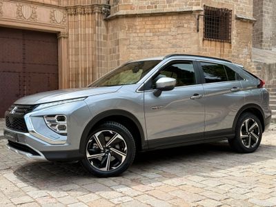 Mitsubishi Eclipse Cross  PHEV Kaiteki 4WD  2024 - de segunda mano en Barcelona