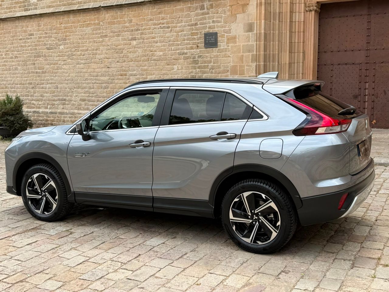 Mitsubishi Eclipse Cross PHEV Kaiteki 4WD 2024 de segunda mano en Barcelona