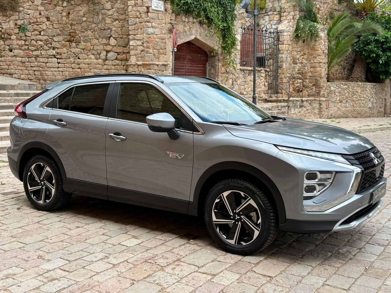 Mitsubishi Eclipse Cross PHEV Kaiteki 4WD 2024 de segunda mano en Barcelona