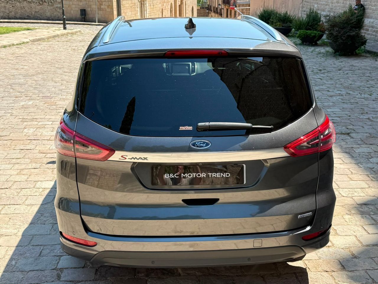 Ford S Max Titanium 2.5 FHEV 140 kW 2022 de segunda mano en Barcelona