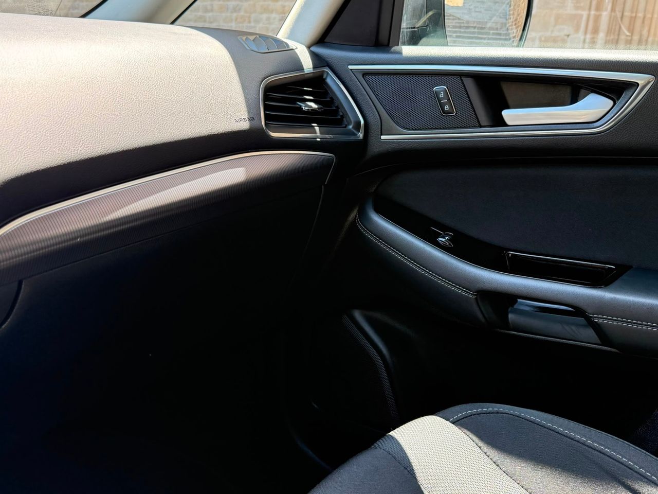 Ford S Max Titanium 2.5 FHEV 140 kW 2022 de segunda mano en Barcelona