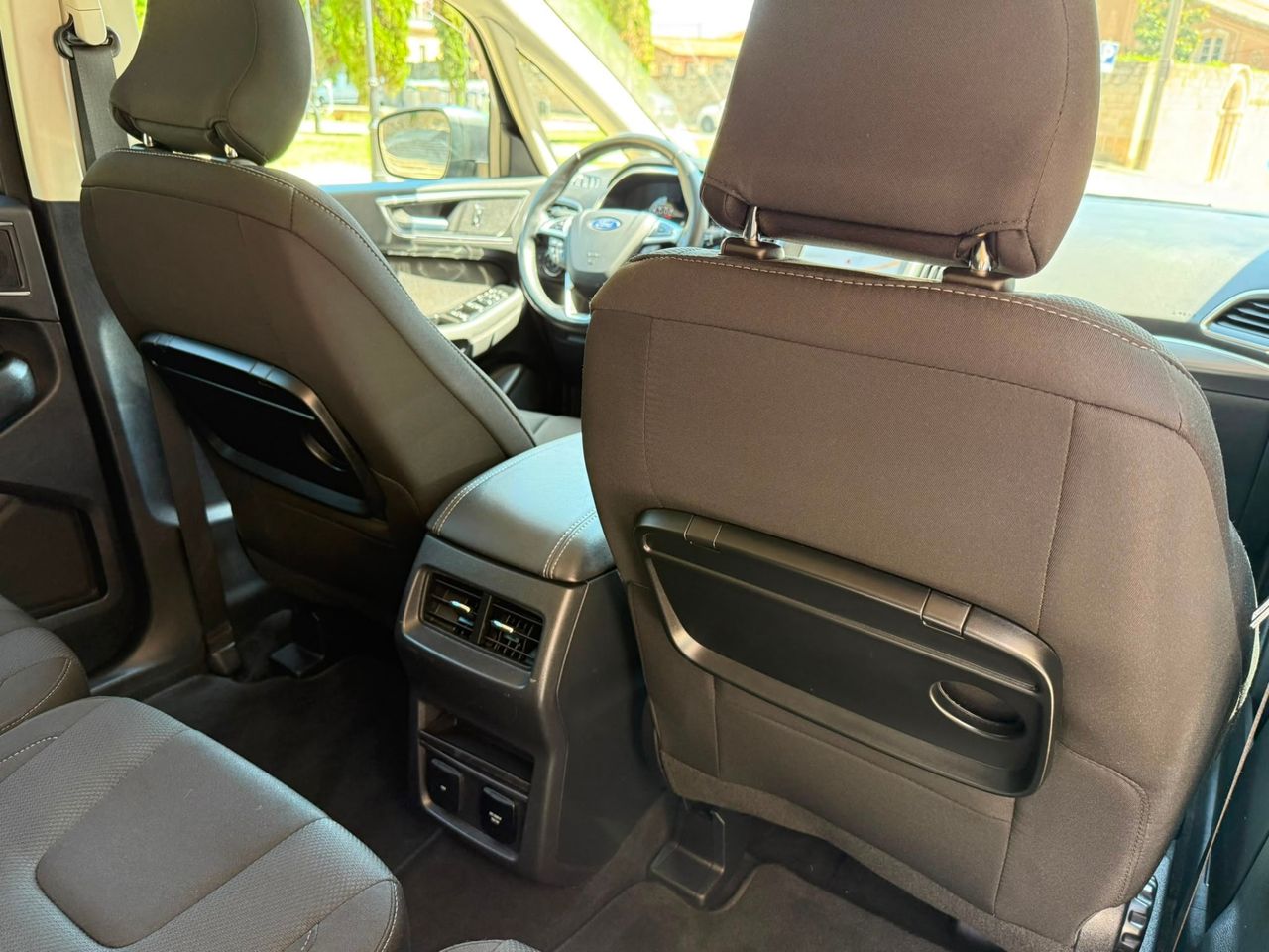 Ford S Max Titanium 2.5 FHEV 140 kW 2022 de segunda mano en Barcelona