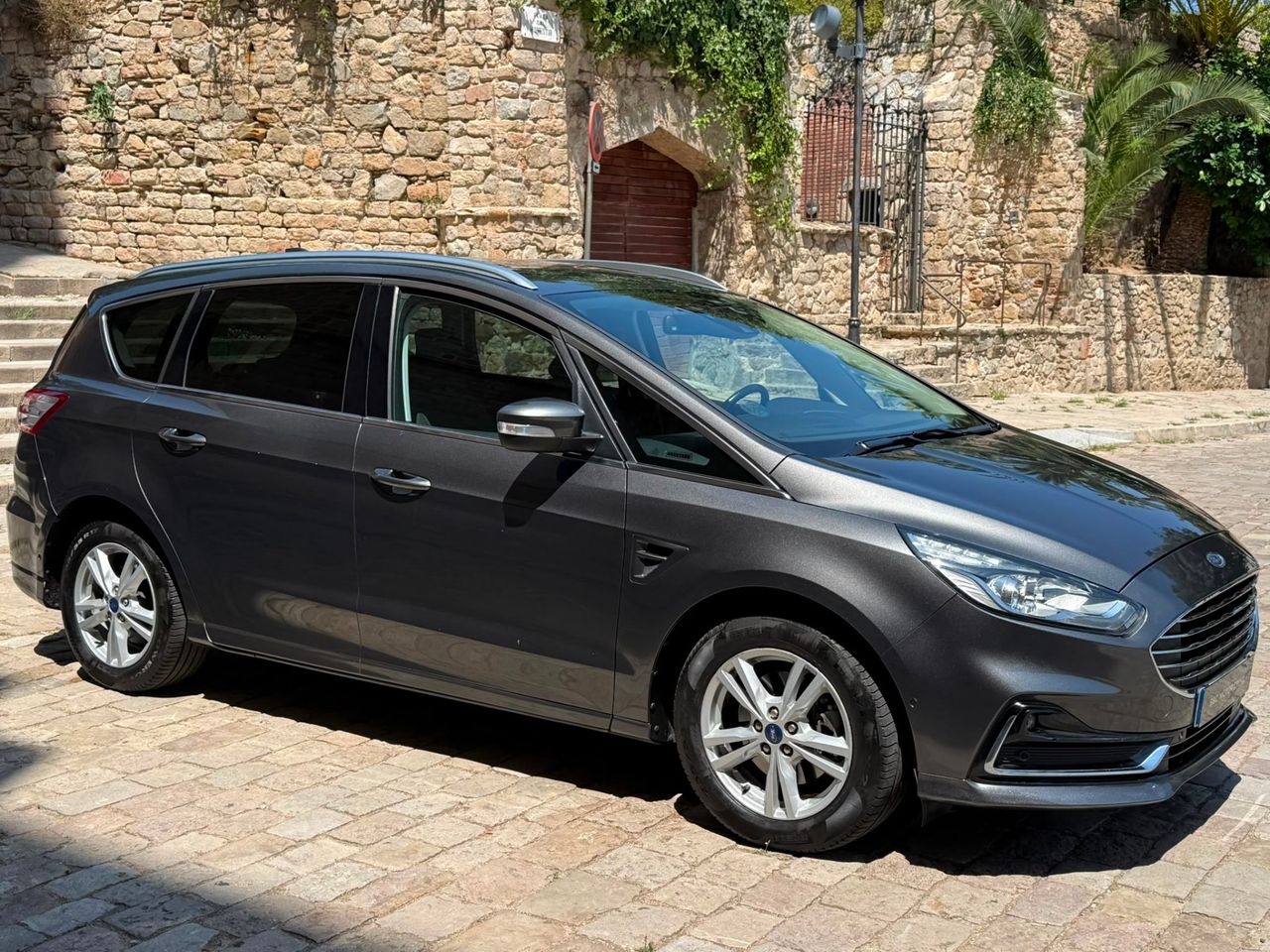 Ford S Max Titanium 2.5 FHEV 140 kW 2022 de segunda mano en Barcelona