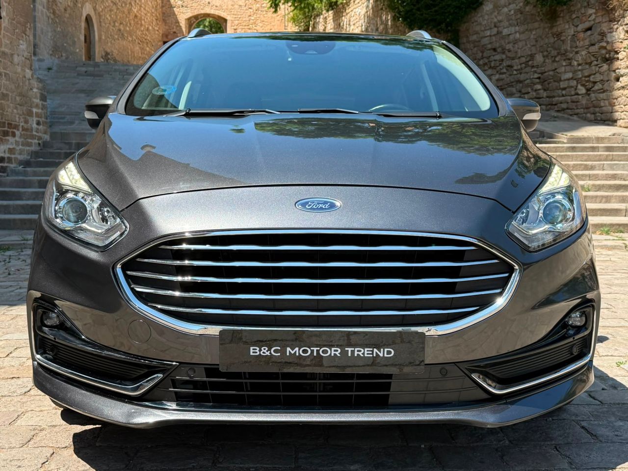 Ford S Max Titanium 2.5 FHEV 140 kW 2022 de segunda mano en Barcelona