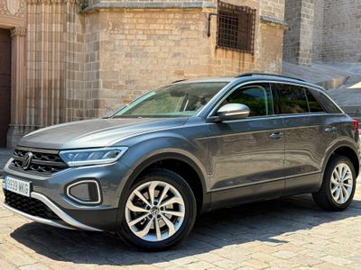 Volkswagen T-Roc  Life 2.0 TDI 110 kW  2023 - de segunda mano en Barcelona
