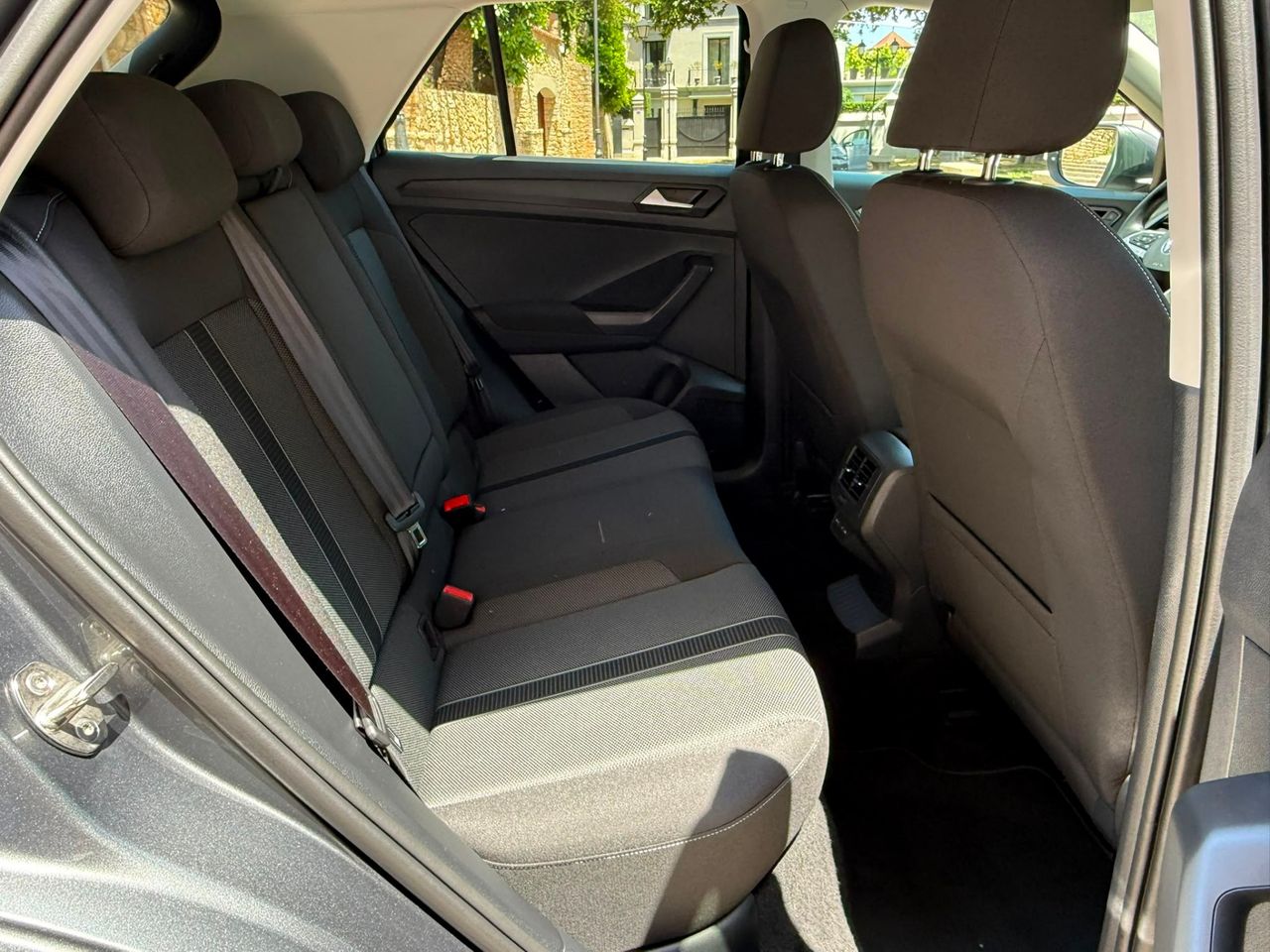 Volkswagen T-Roc Life 2.0 TDI 110 kW 2023 de segunda mano en Barcelona