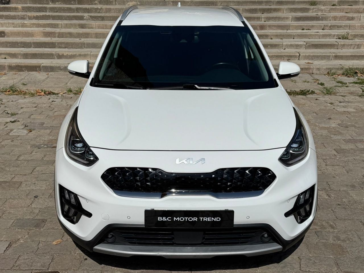 Kia Niro 1.6 GDi HEV 141 CV Emotion 2022 de segunda mano en Barcelona