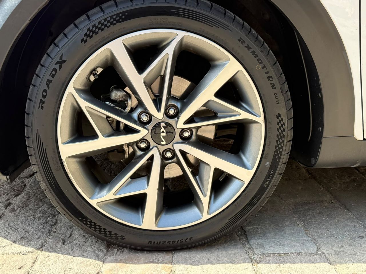 Kia Niro 1.6 GDi HEV 141 CV Emotion 2022 de segunda mano en Barcelona