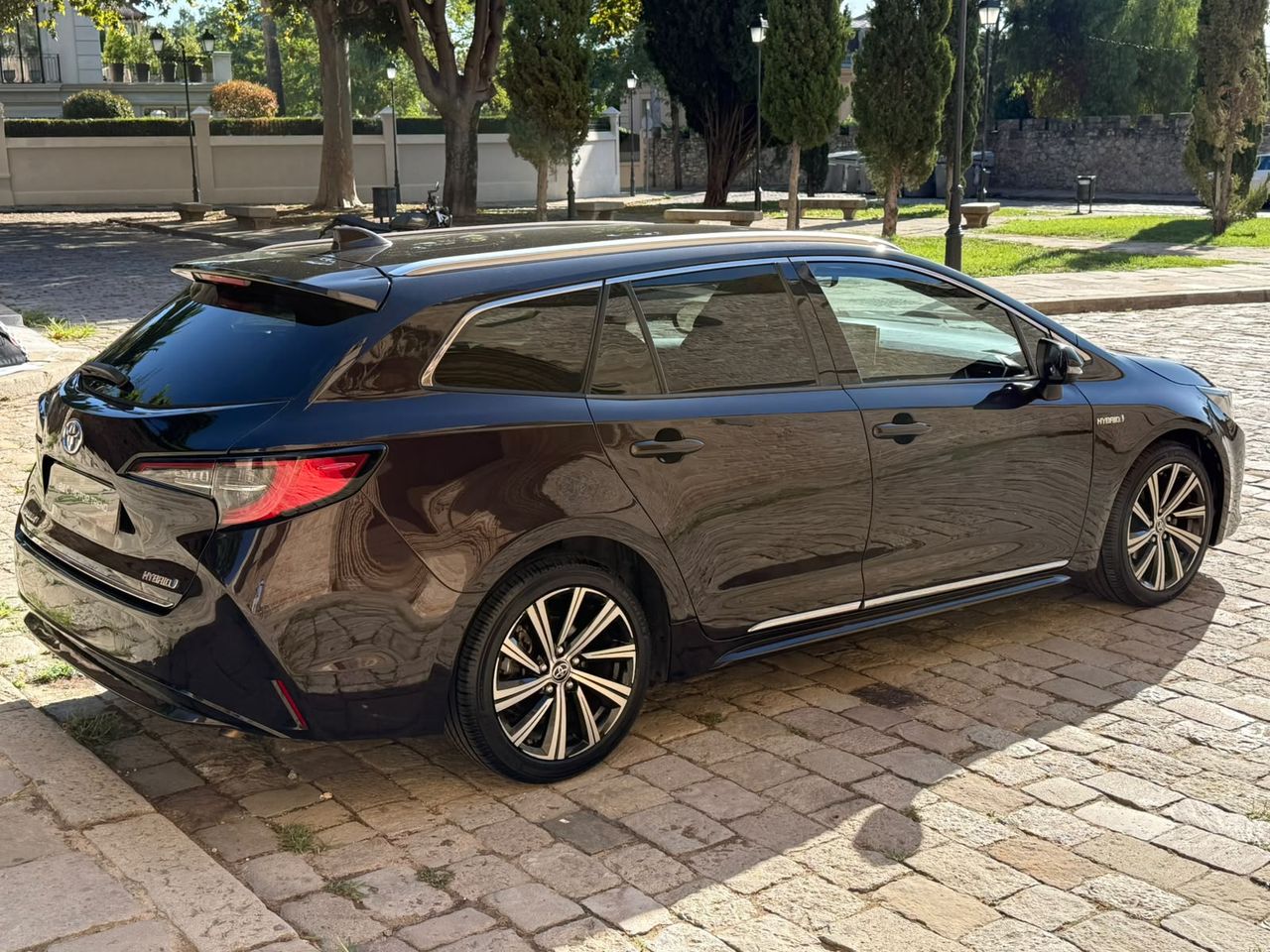 Toyota Corolla Touring Sports 125H Style 2021 de segunda mano en Barcelona