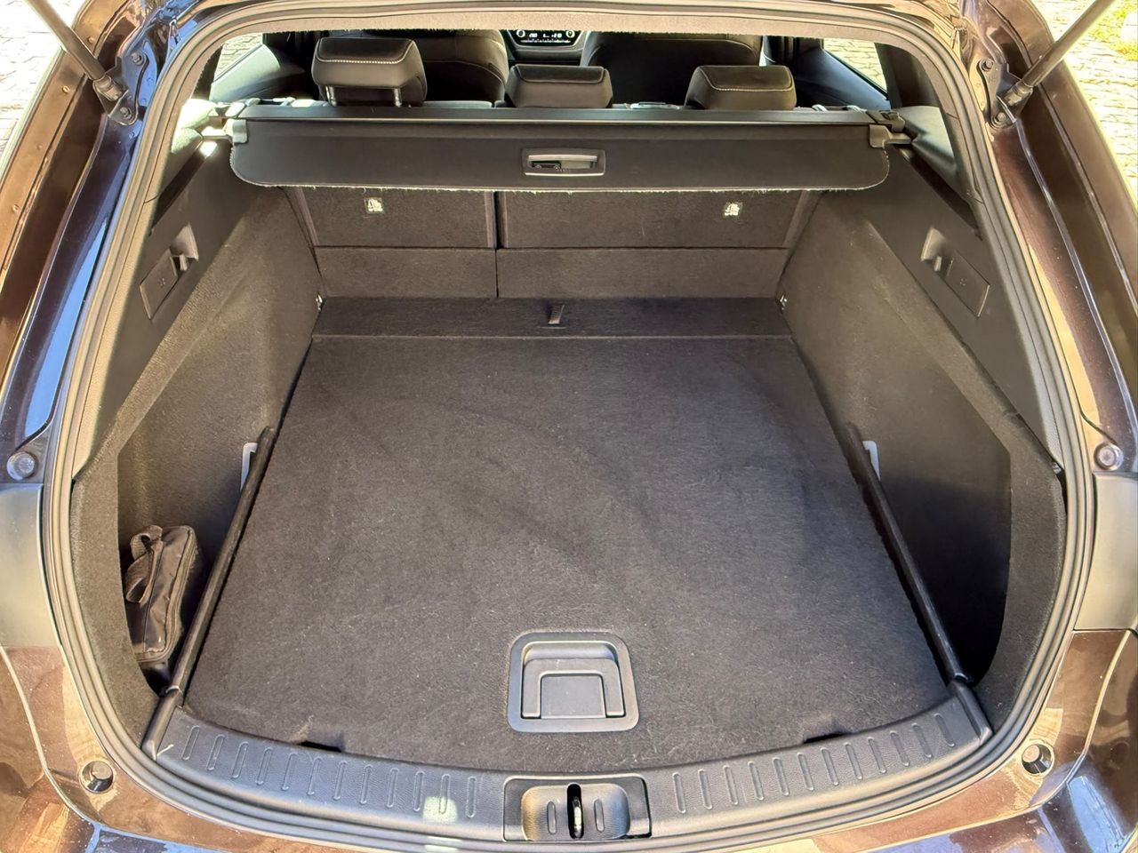 Toyota Corolla Touring Sports 125H Style 2021 de segunda mano en Barcelona