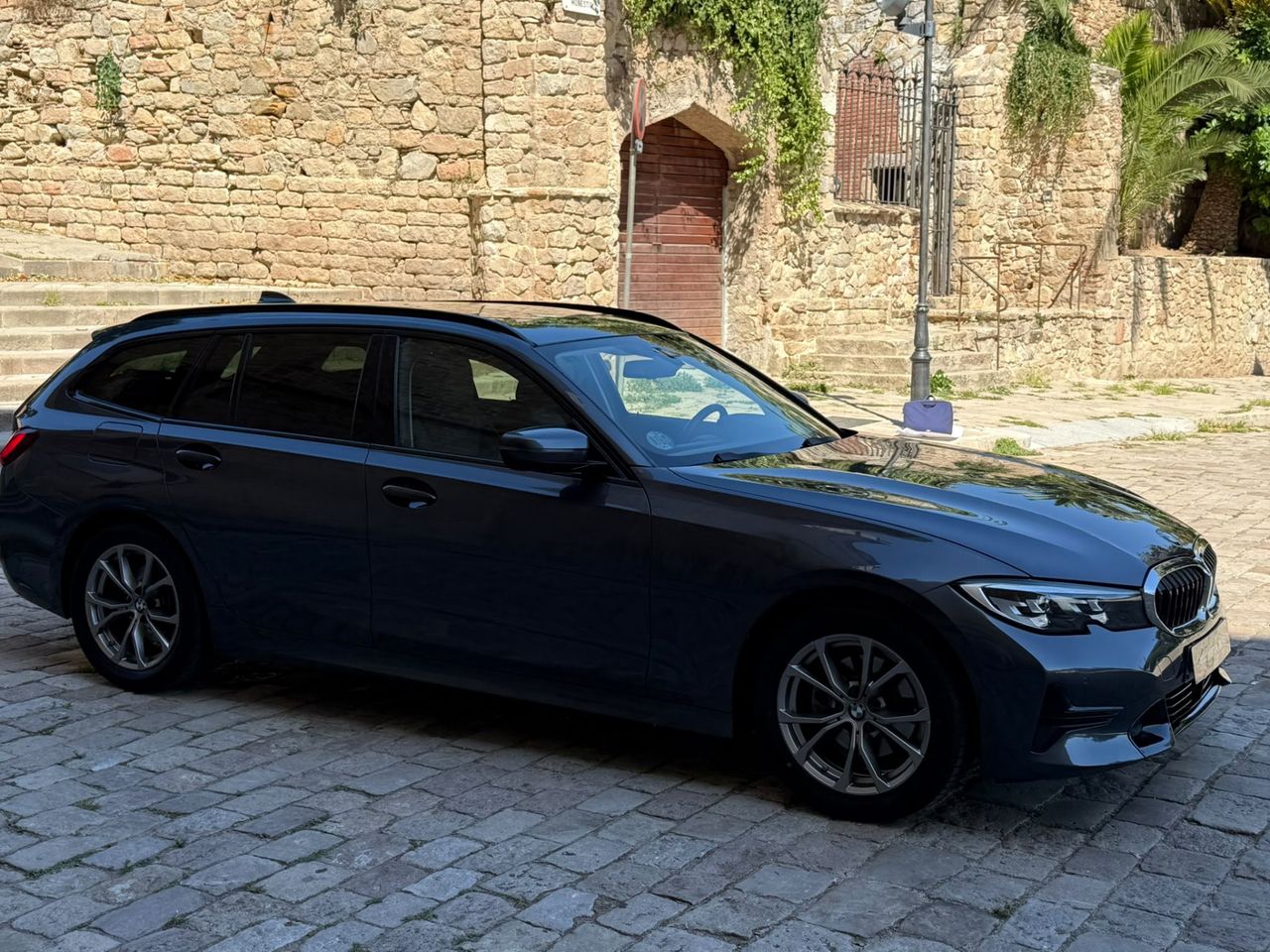 BMW Serie 3 320d Touring 2022 de segunda mano en Barcelona