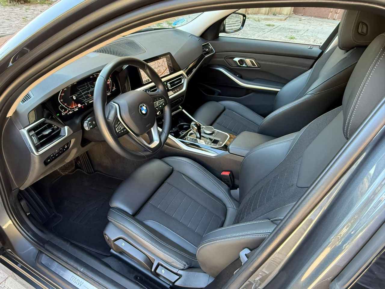 BMW Serie 3 320d Touring 2022 de segunda mano en Barcelona