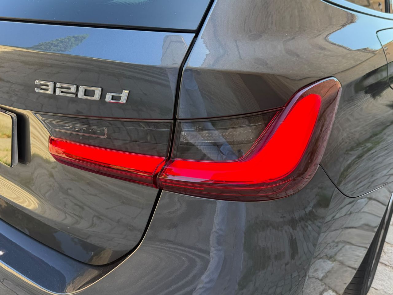 BMW Serie 3 320d Touring 2022 de segunda mano en Barcelona