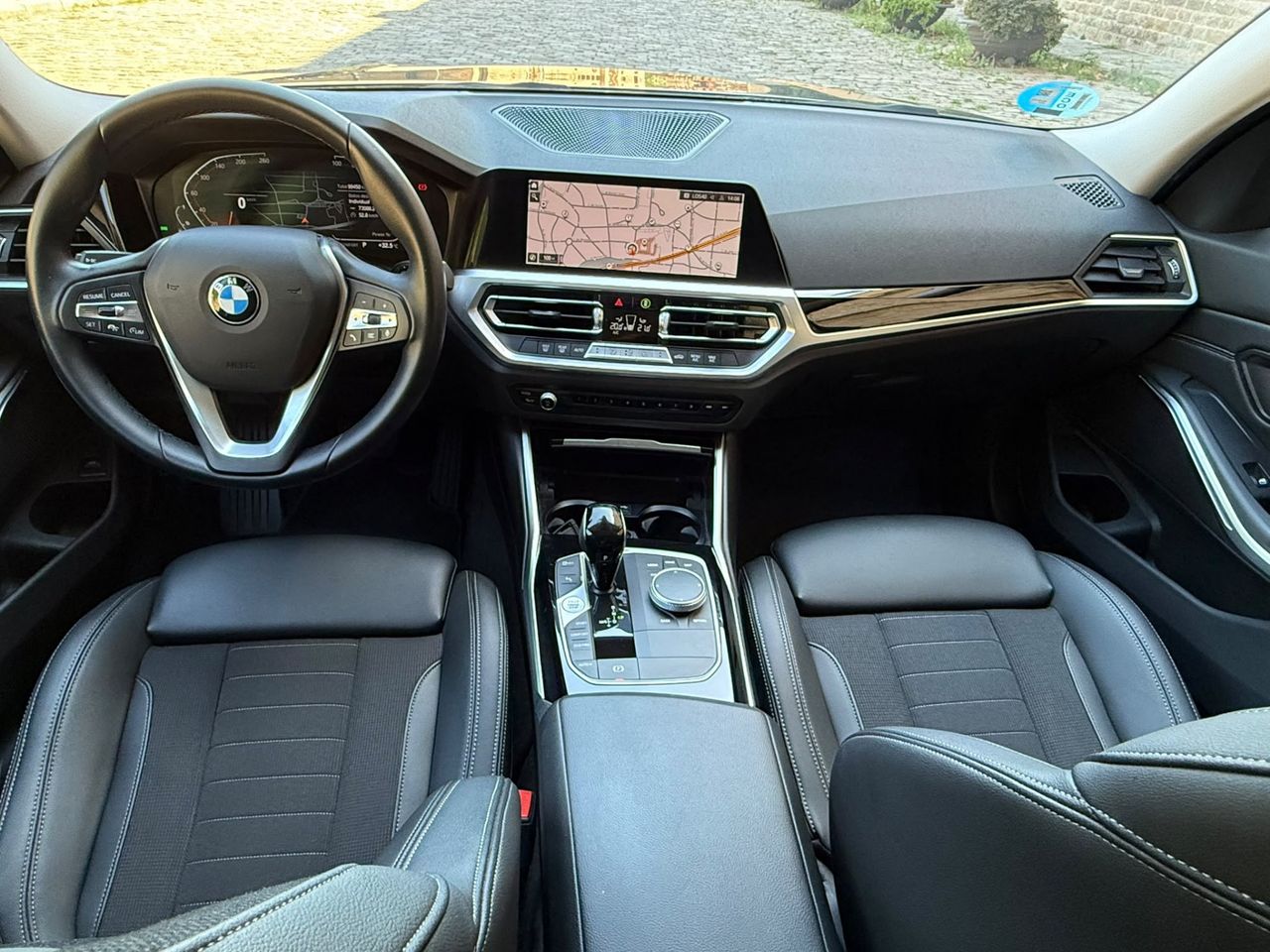 BMW Serie 3 320d Touring 2022 de segunda mano en Barcelona